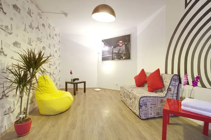 Санкт-Петербург: Underground Hall Hostel