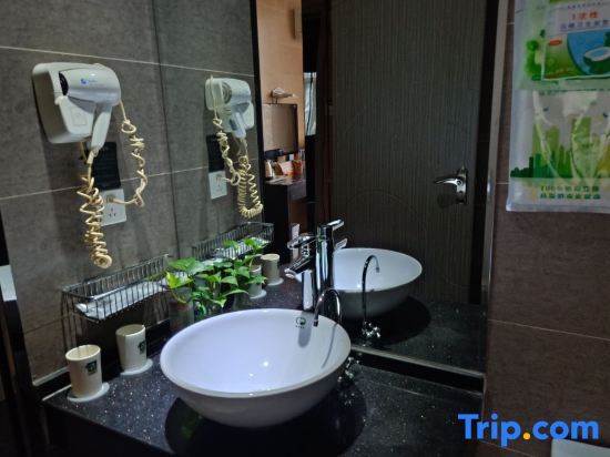 Хэфэй: Qingmu Hotel (Wanda Plaza, Changjiang East Road, Chaohu)