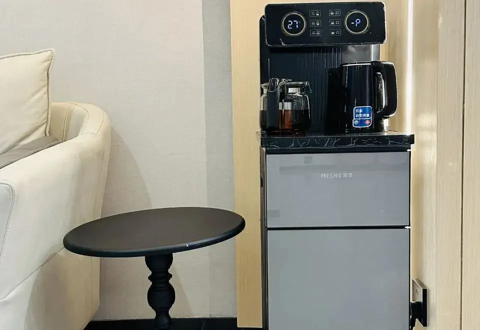 Вэйхай: Elong ME Hotel (Weihai Weigao Plaza Xingfumen)
