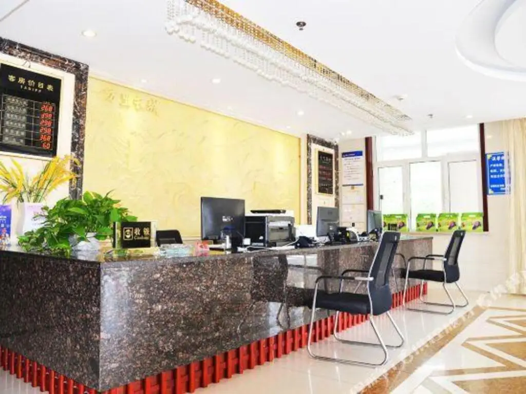 Чэндэ: Pebble Motel (Chengde Dingsheng Wangchao)