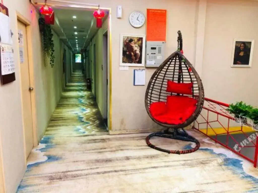 Шэньчжэнь: Jiangnan Boutique Hotel Shenzhen Hongling Subway Station