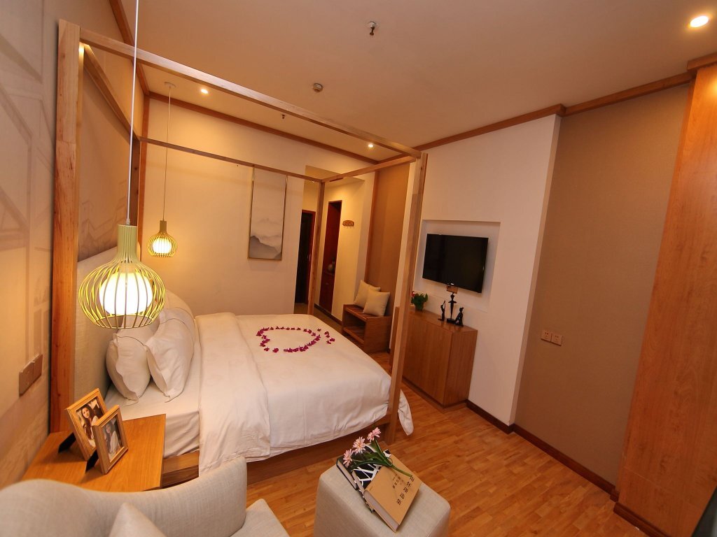 Чэнду: Towo Topping Hotel (Chengdu Tianfu Square Chunxi Road)