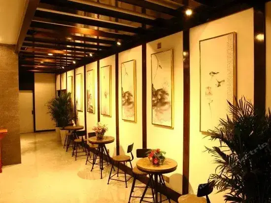 Чэнду: Towo Topping Hotel (Chengdu Tianfu Square Chunxi Road)
