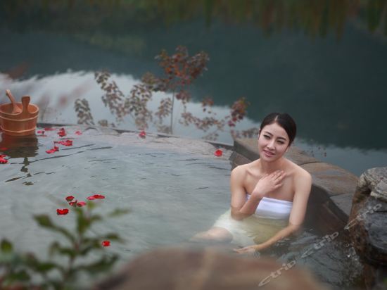 Шаоксинг: 嵊州中翔绍兴温泉城