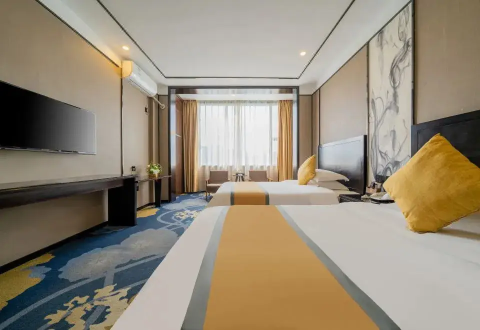 Чунцзо: Pingxiang Guotai Hotel (Bus Terminal Food Street)