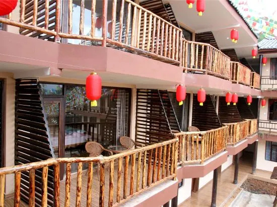 Lugu Lake Pumi Sunshine Hotel — фото 1