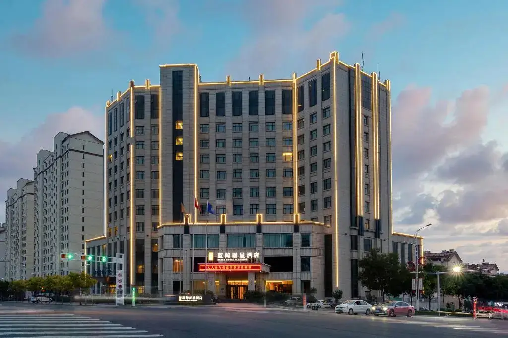 Rezen Hotel Bluewish Zhangjiakou Xiahuayuan — фото 1