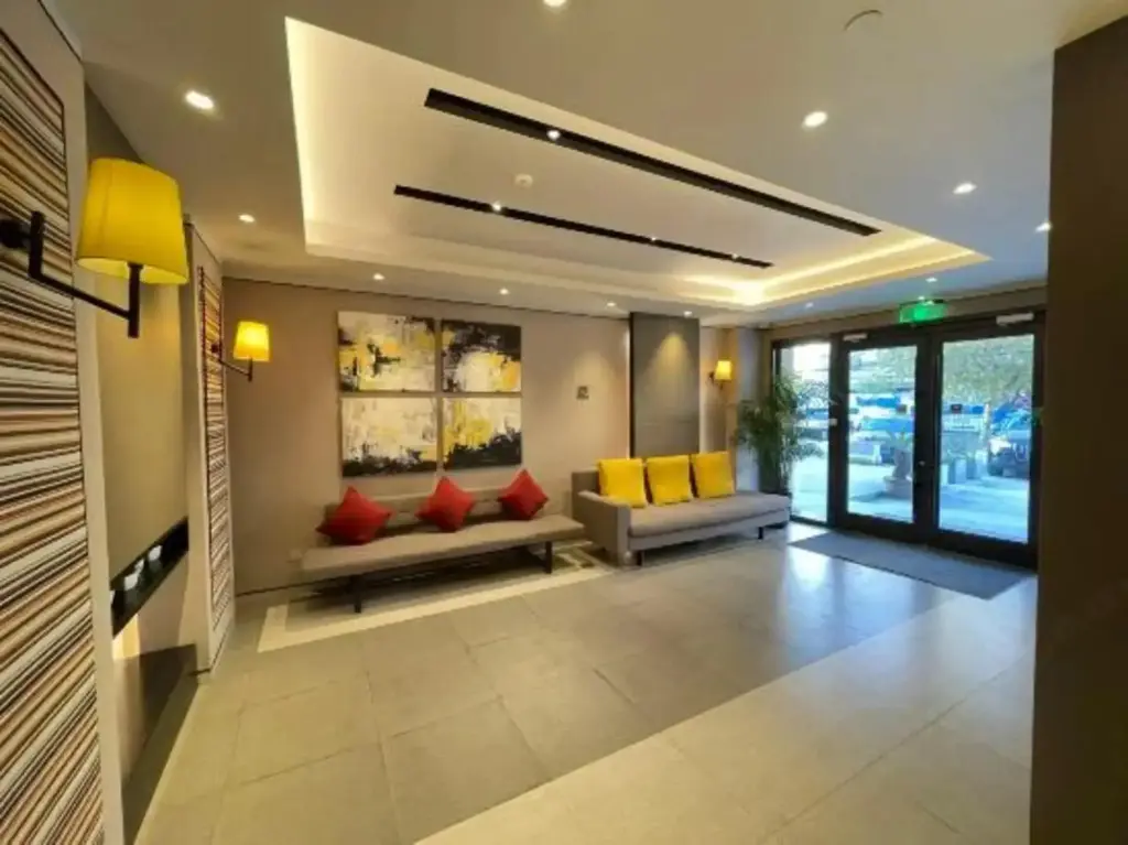 Шанхай: Seasonal Collection Hotel (Shanghai Zhoupu Wanda Plaza)