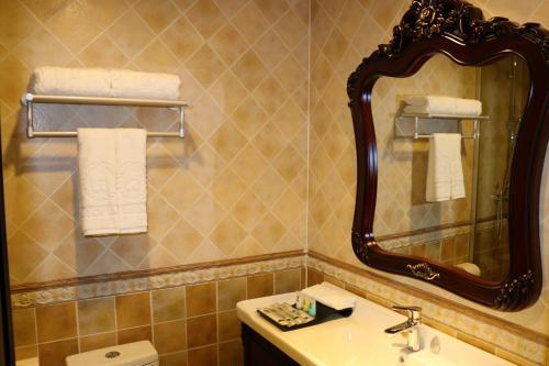 Хух-Хото: Level of Details International Hotel