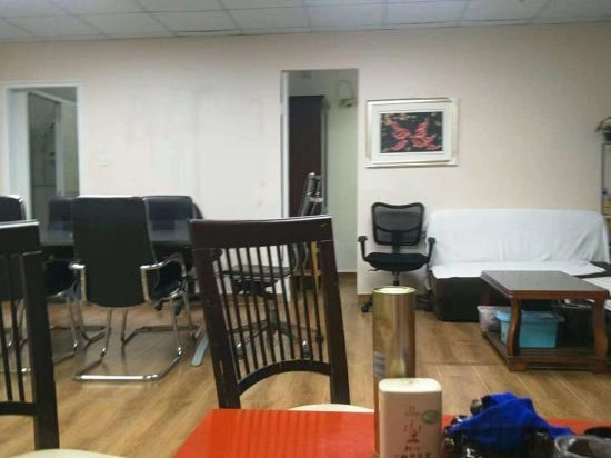 Шэньчжэнь: Luohu Shenzhen Railway Station Space Capsule International Youth Hostel