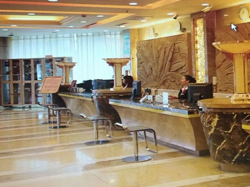 Урумчи: Shihezi Hotel
