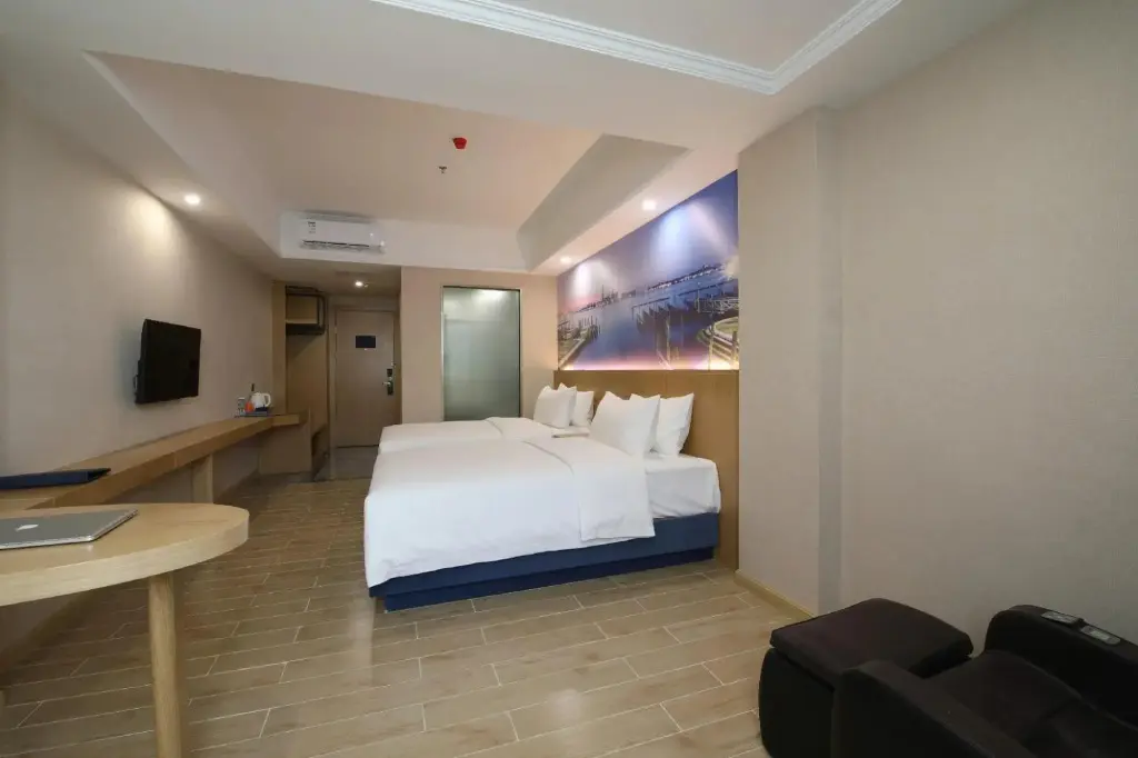 Шэньчжэнь: Jingshun International Hotel (Shenzhen Bao'an Airport Fuwei Metro Station)