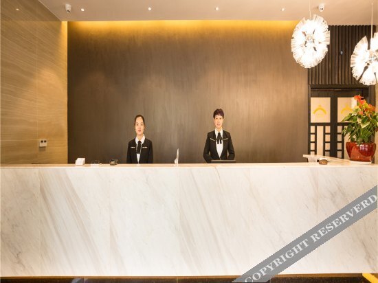 Sunshine Boutique Hotel (Zhuji Passenger Transport Center) — фото 1