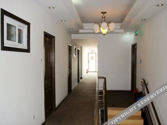 Циндао: Xinyushun Hotel