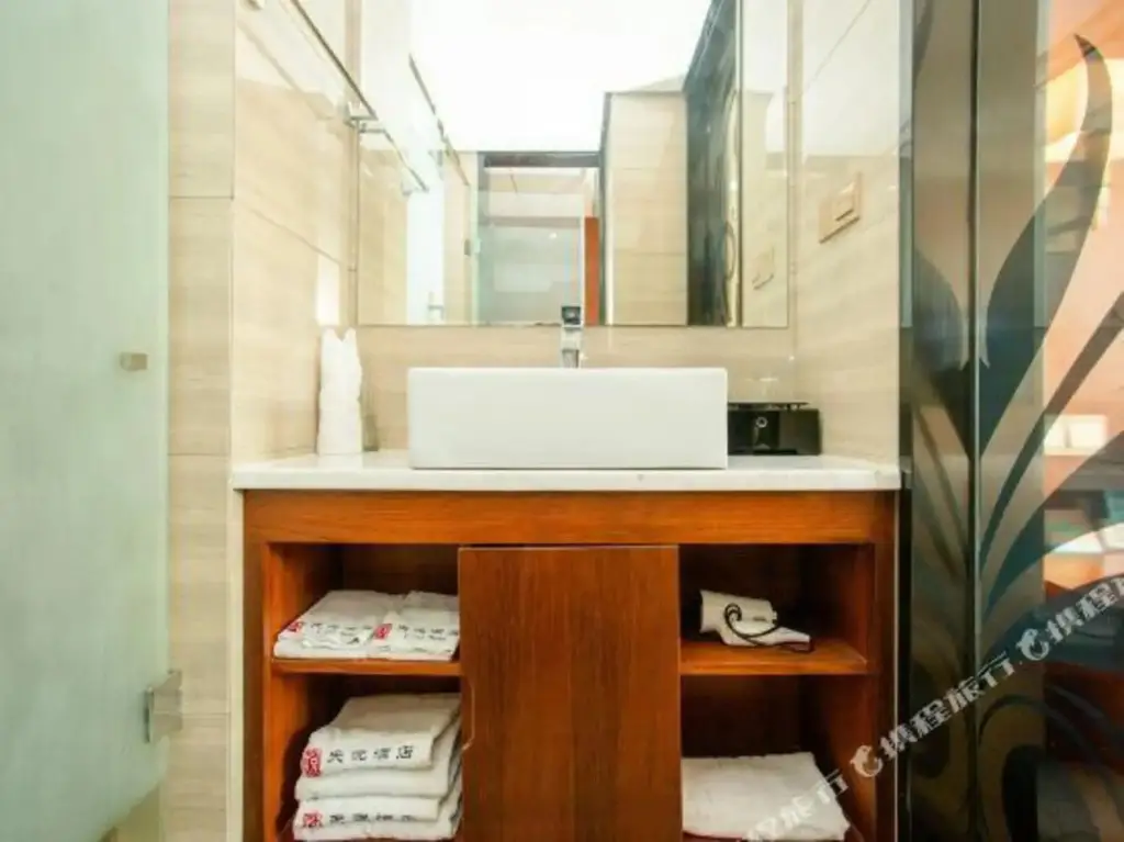 Тайчжоу: Elong R.YUN Hotel (Tiantaishan High-Speed Railway Station)