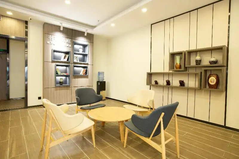Чжэнчжоу: Hanting Hotel (Zhengzhou Lvcheng Plaza)