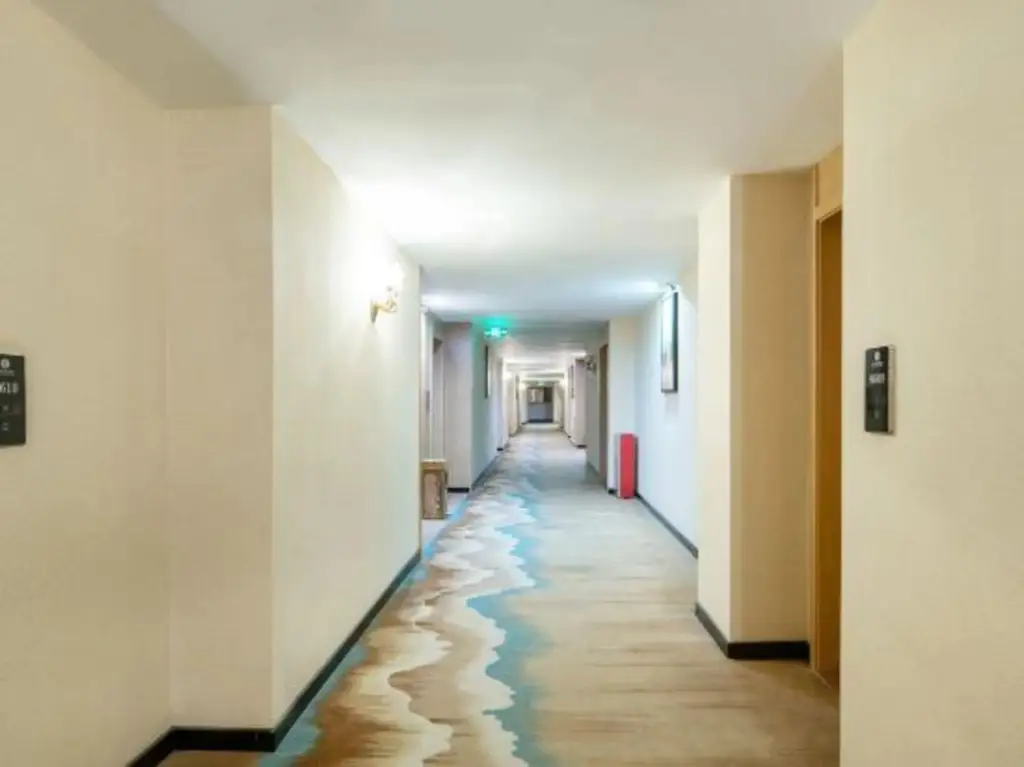 Гуанчжоу: Xinle Business Hotel (Guangzhou Xintang Plaza Cowboy City Branch)