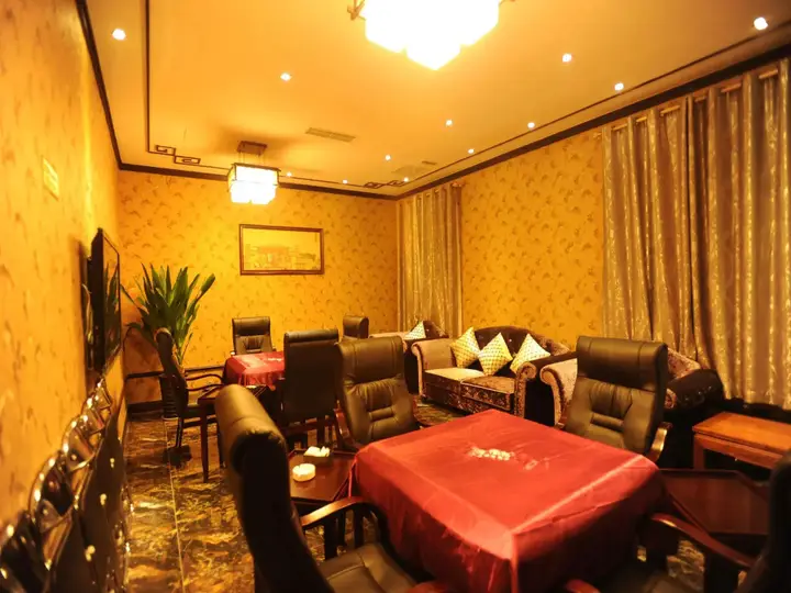 Чэнду: D6 Hotel Thai Style