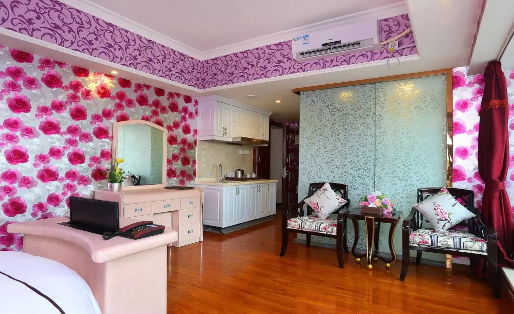 Гуанчжоу: Guangzhou Easy Into the Theme Hotel