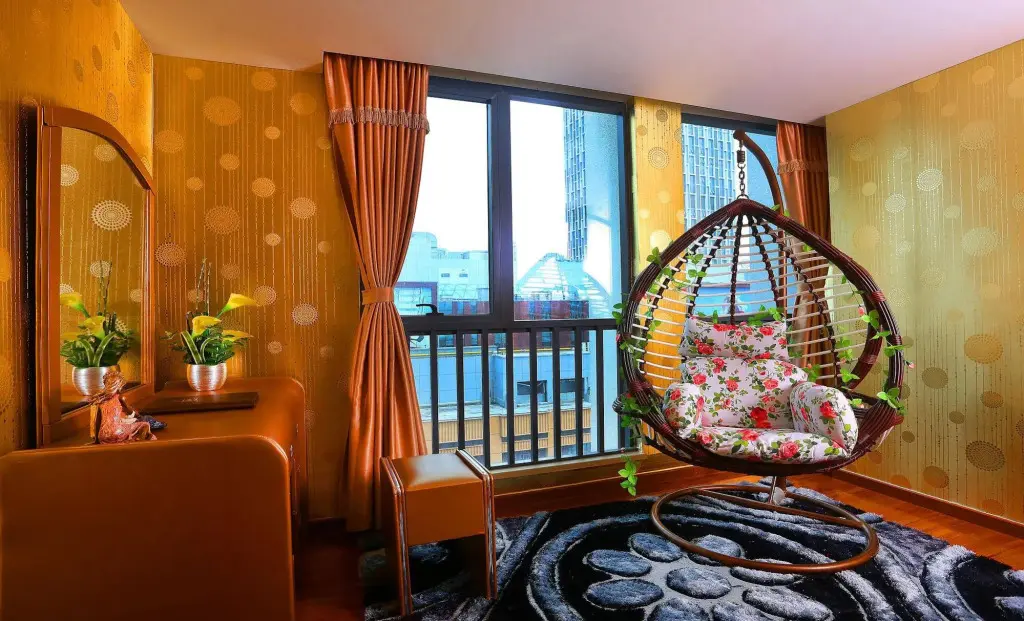 Гуанчжоу: Guangzhou Easy Into the Theme Hotel