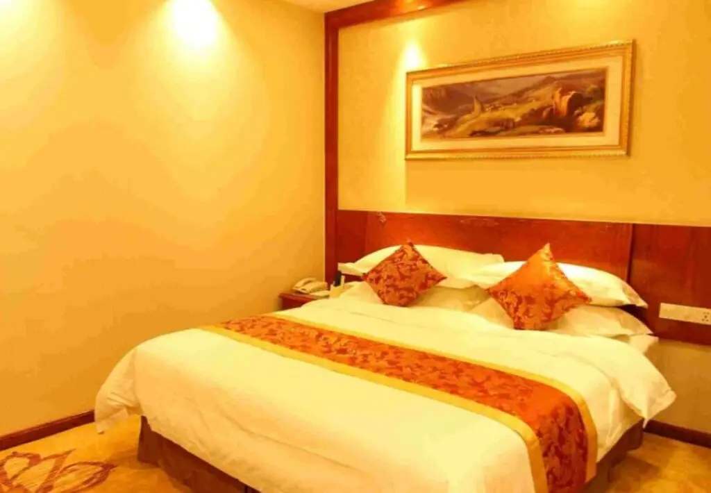 Пинлян: Vienna Classic Hotel Pingliang Kongtong Avenue Hotel Branch