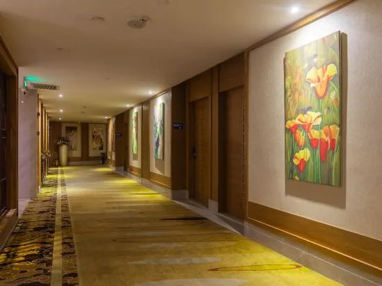 Шаньтоу: Holiday Sunshine Business Hotel