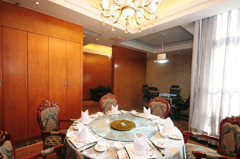 Чэнду: Konggang Jianguo Hotel (Chengdu Shuangliu International Airport )
