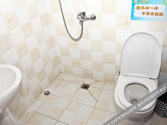 Шанхай: Yajie Chain Hotel