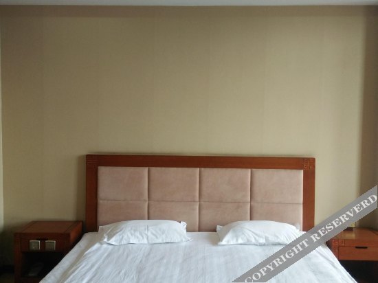 Таншань: Ronghui Business Hotel