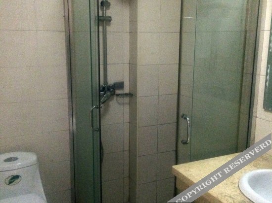 Хучжоу: OYO Deqing Wuzhou Hotel