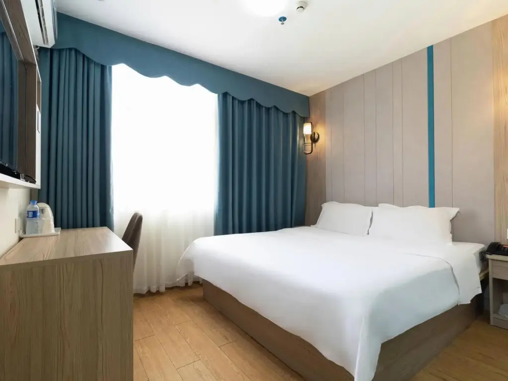 Чжаньцзян: 7Days Inn Zhanjiang Xiashan Pedestrian Street Dingsheng Square