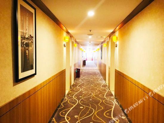 Чэнду: 7 Days Premium (Chengdu Pixian Xiqu Avenue)