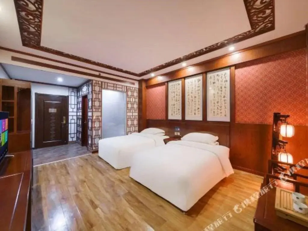 Сиань: Qinfeng Tangyun Hotel (Xi'an Lintong Huaqingchi Terracotta Warriors Store)