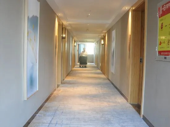 Саньмин: Jinggu Hotel