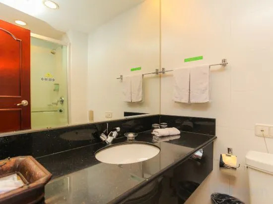 Наньтун: Mingdu Hotel