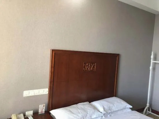 Наньтун: Mingdu Hotel