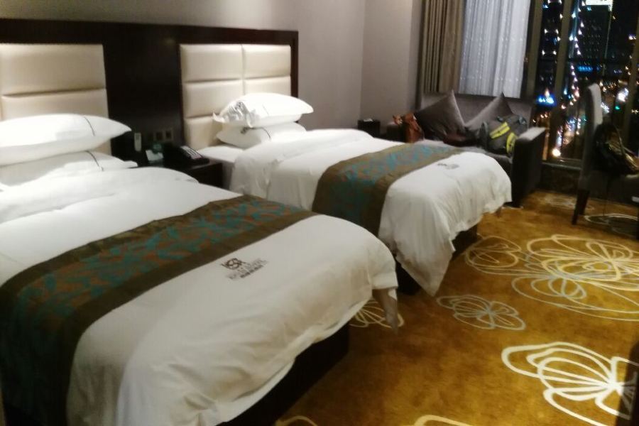 Лючжоу: Kaiweisi Hotel