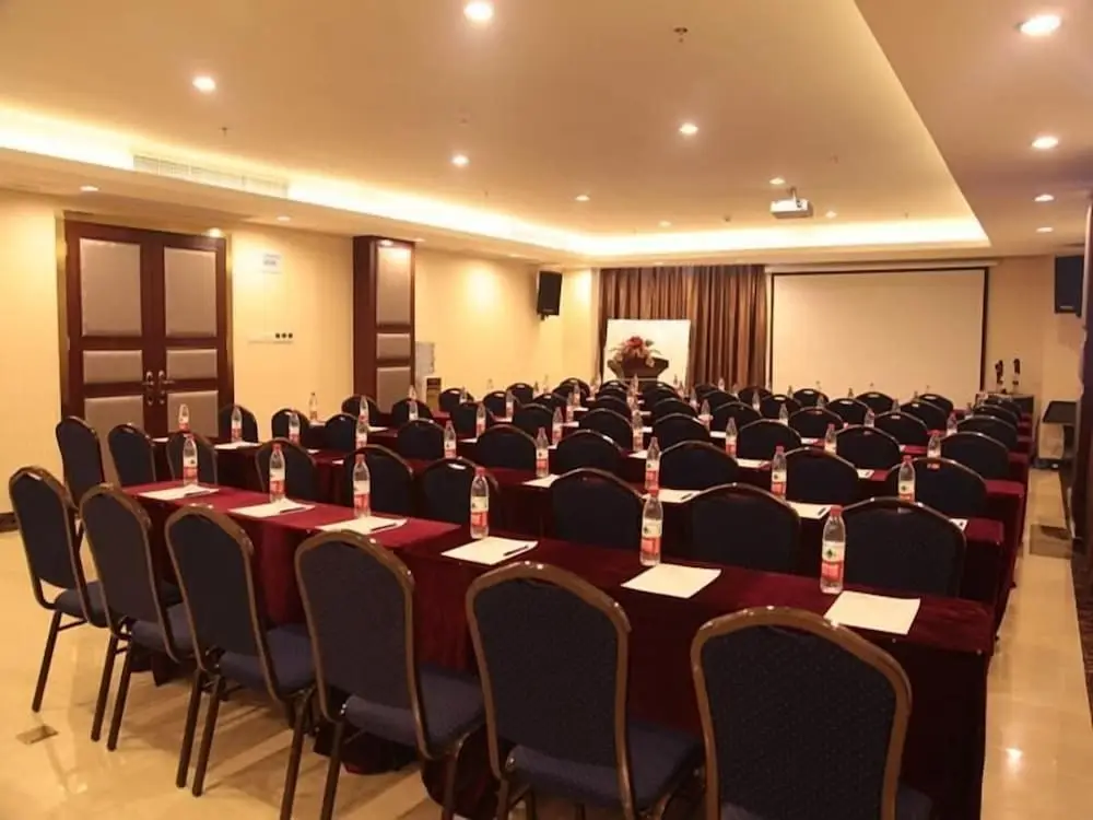 Гуанчжоу: GreenTree Inn Guangdong Guangzhou Baiyun Avenue Yongping Business Hotel