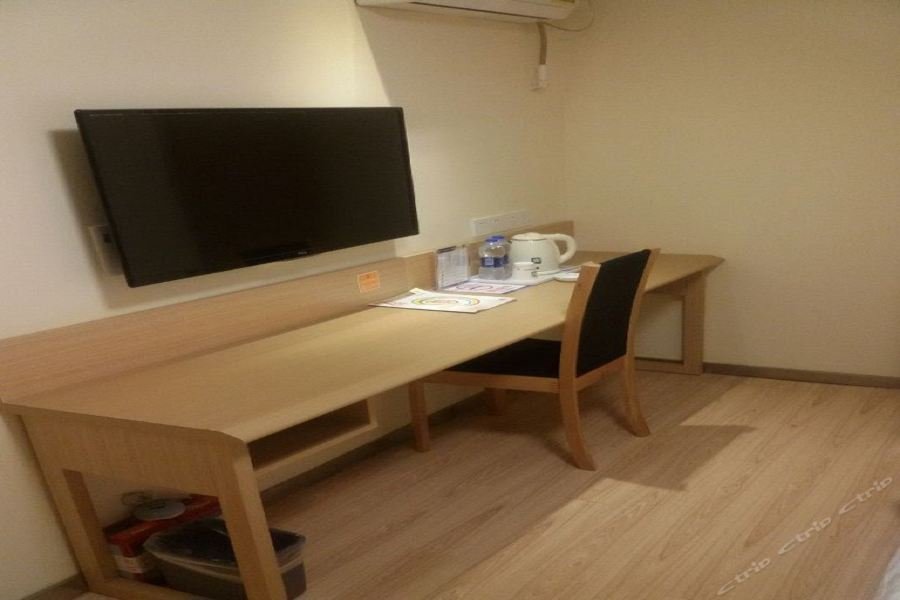 Гуанчжоу: 7 Days Premium (Guangzhou Tianhe Tiyu West Road Metro Station)