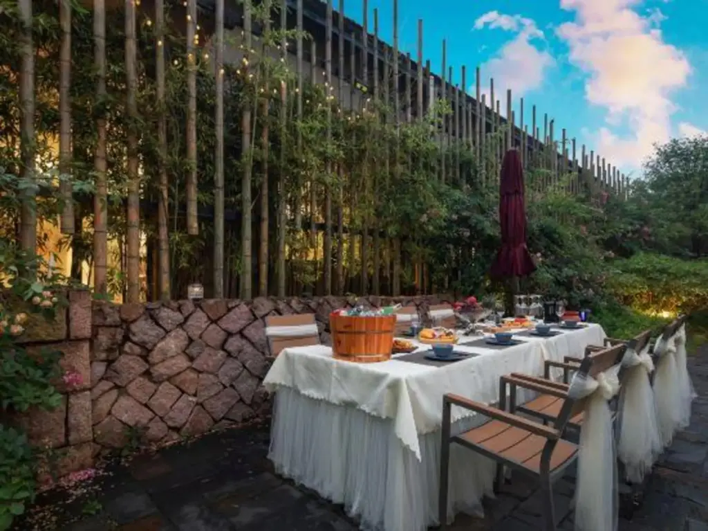 Хучжоу: Moganshan Banduju Lingqi Hotel