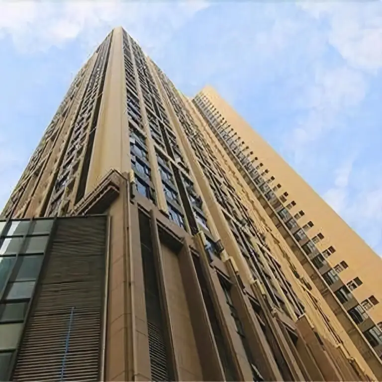 Yannian Square Hotel — фото 1