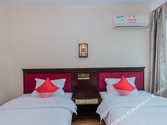 Хэнъян: Donglai Business Hotel
