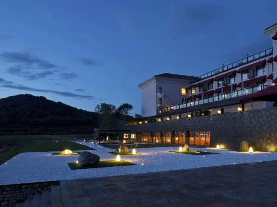 Пекин: Jinhai Lake Resort Hotel
