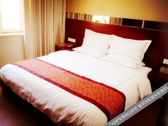 Инин: Pebble Motel（Yining Jiefang Road Stalin Street store)