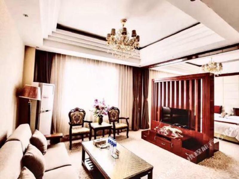 Таншань: 唐山国泰国际酒店
