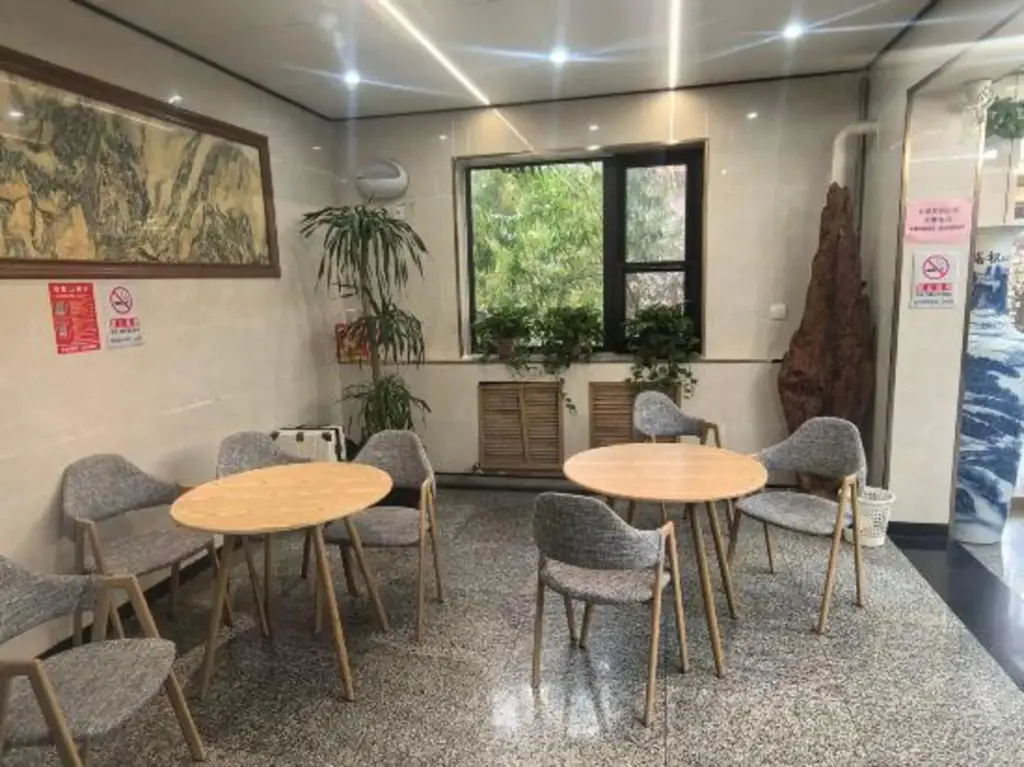 Пекин: Fuyouju Hotel(Beijing Xinfadi Wholesale Market)