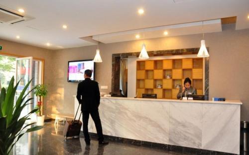 Ханчжоу: Xinyu Hotel (Hangzhou Zhejiang University Huajiachi Campus)