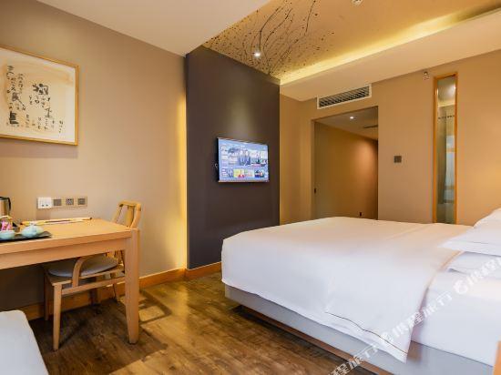 Theme Hotels & Resorts (Chengdu Chunxi Taikoo Li) — фото 1