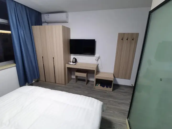 Шанхай: Cangqiao Hotel