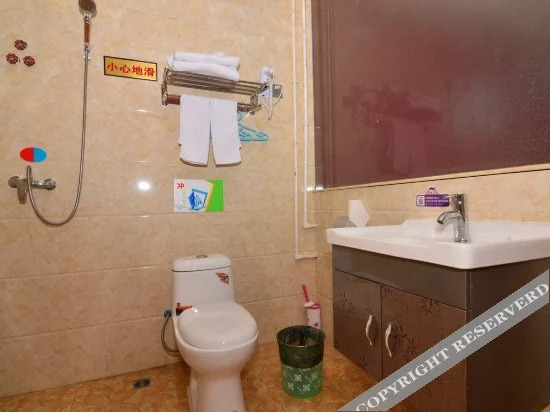 Циндао: Longrunxin Hotel